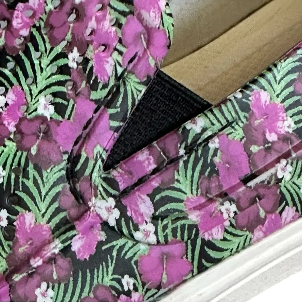 Crocs Slip On Sneakers 10 Pink & Green Floral Print Citaline Roka Comfort Shoes